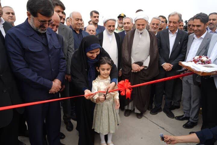 افتتاح ۳۳۹۵ واحد مسکونی در قم با حضور وزیر راه و شهرسازی