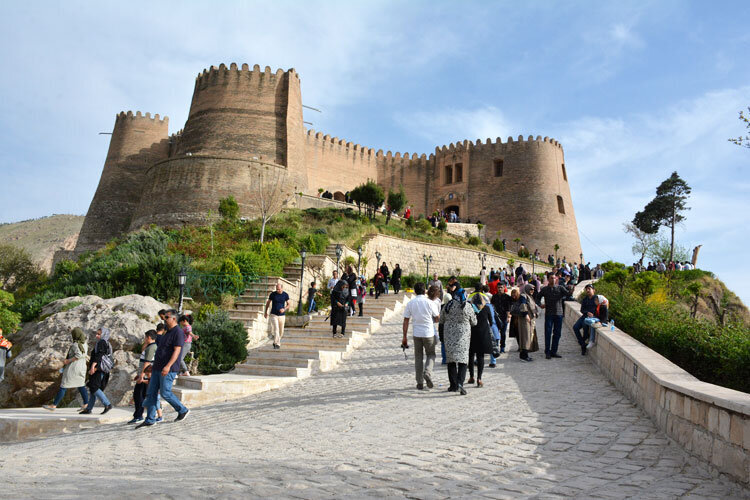 جزئیات خسارت میراث فرهنگی لرستان در جنگ تحمیلی/ عکس