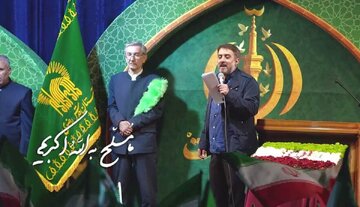 بشنوید| بازخوانی سرود «ما مسلح به اللهاکبریم» توسط پویانفر با همخوانی مردم بشنوید| بازخوانی سرود «ما مسلح به اللهاکبریم» توسط پویانفر با همخوانی مردم