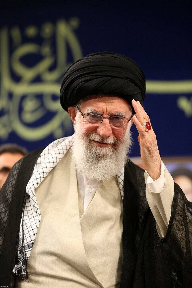 جای خالی تو، فریادی خاموش در سینههاست ؛ رفتنت پایان نبود… آغازِ دلتنگی ما بود