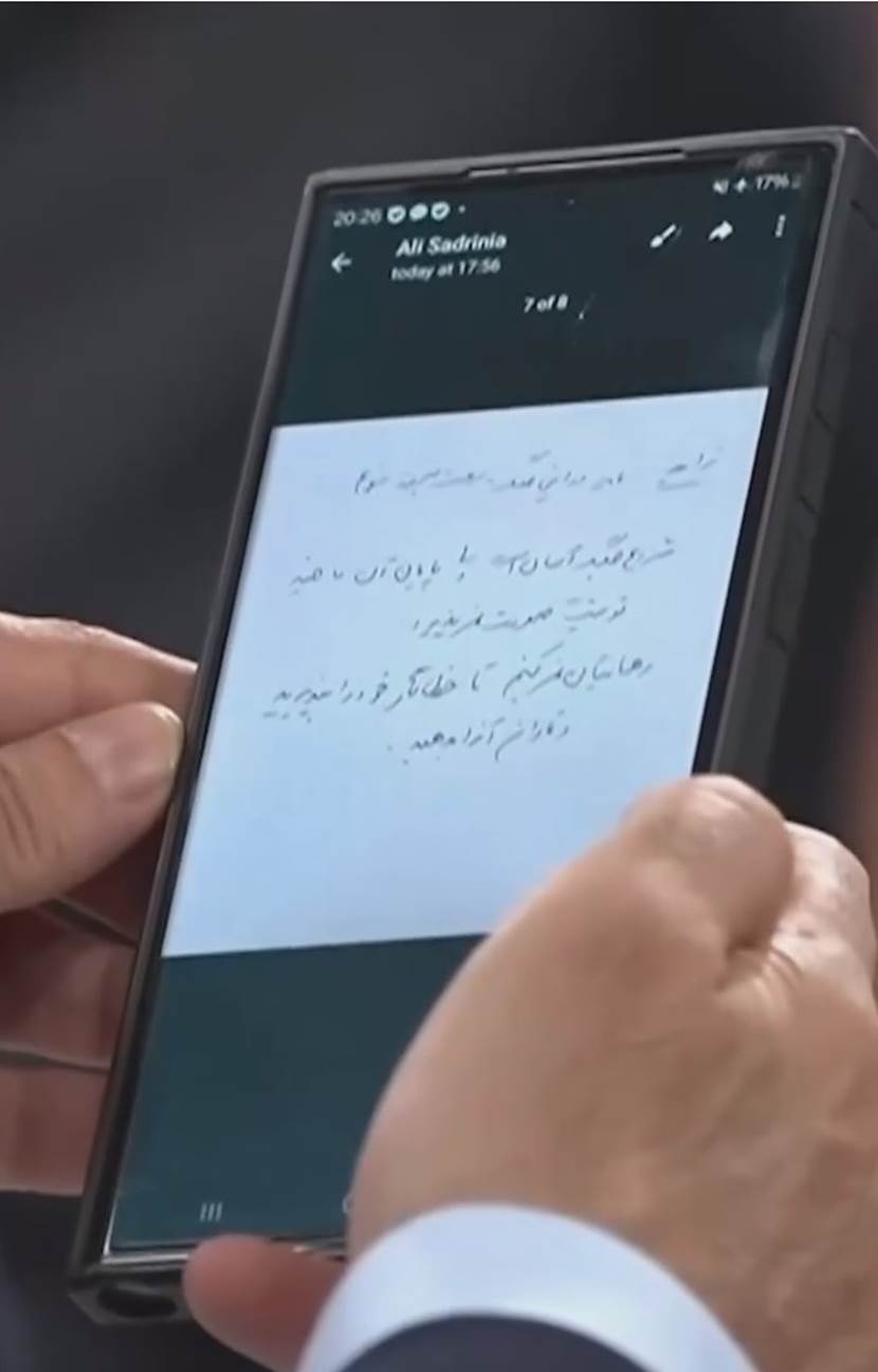 سنگر توییتری در جنگ ۴۰ روزه؛ از دیپلماسی دست‌نویس تا هشدار به زبان عربی