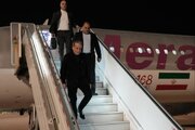عراقچی با پوششی متفاوت وارد پکن شد + تصاویر