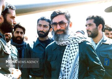 «خمینی خراسان» لقبی که ساواک به رهبر شهید داد؛ روایتی از سیر مبارزاتی