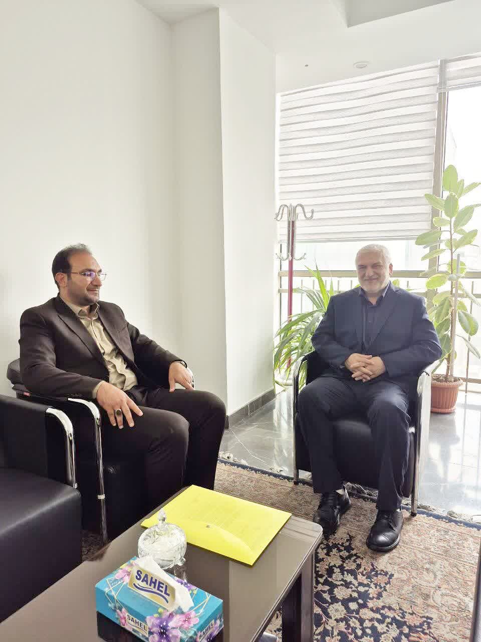 پیگیری طرحهای زیرساختی ایثارگران ایلام در نشست با مدیران ارشد