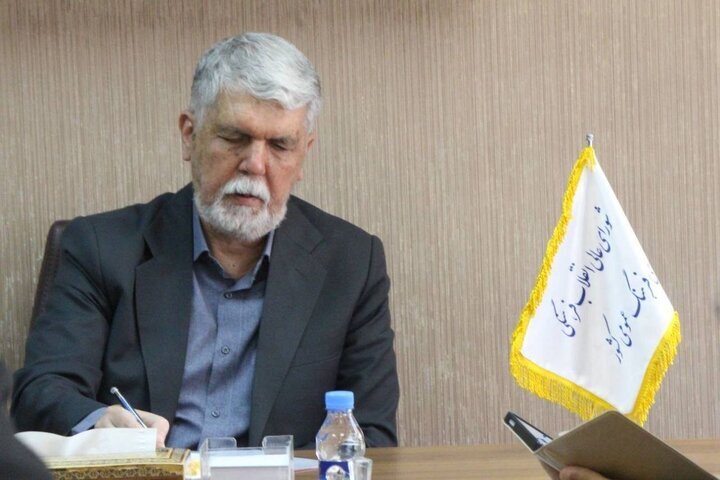 وزیر فرهنگ به شورای فرهنگ عمومی رفت
