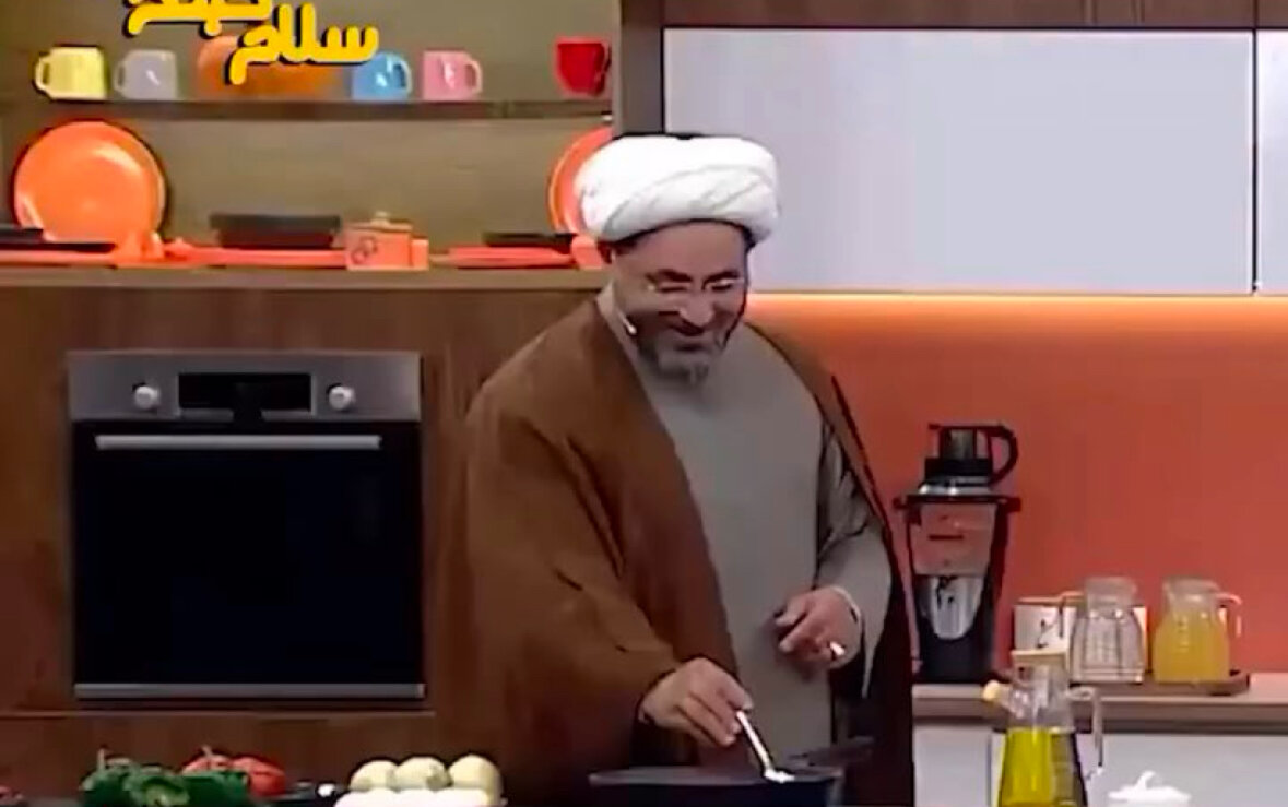 ببینید | آشپزی یک روحانی روی آنتن زنده: گرانی وجود دارد اما زندگی...