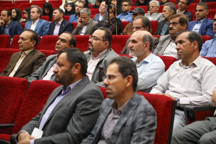 گزارش تصویری / آیین بزرگداشت مقام استاد و سرآمدان آموزشی در دانشگاه یزد