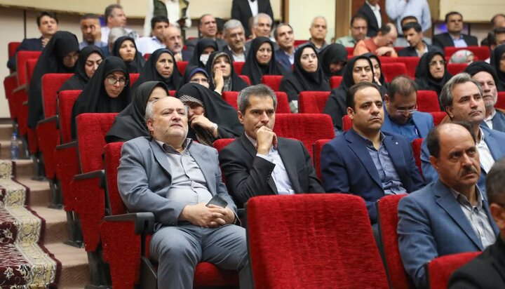 گزارش تصویری / آیین بزرگداشت مقام استاد و سرآمدان آموزشی در دانشگاه یزد