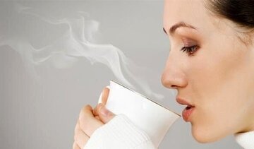 ۴ زمان طلایی نوشیدن آب گرم 