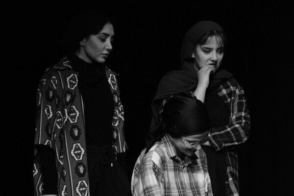 نمایش ترکی «باشیمداکی سسلر»