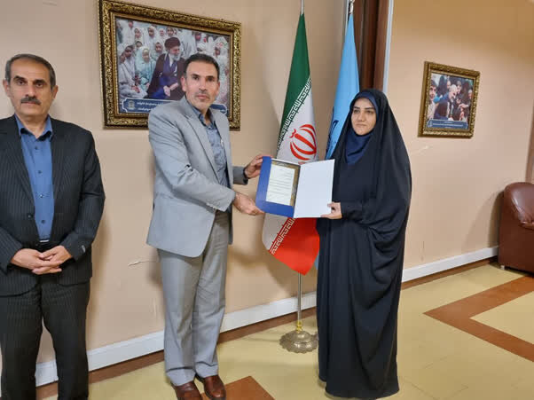 تقدیر مدیرکل پست استان از معاون بهداشت دانشگاه علوم پزشکی لرستان