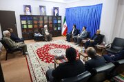 آیت الله لائینی: بازاریان همواره از رزمندگان در جبهه‌های جنگ حمایت کردند