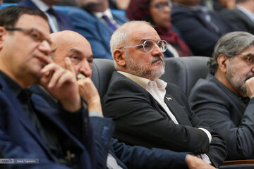 ناگفته های رئیس دفتر رئیس جمهور از علی لاریجانی/ از تلاش برای پایان دادن عزتمندانه به جنگ تا اصلاح قانون اساسی