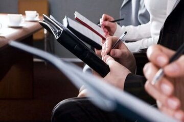 ویترینِ فارس یا رسانه؟ وقتی غیرمتخصص‌ها خبرنگار می‌شوند
