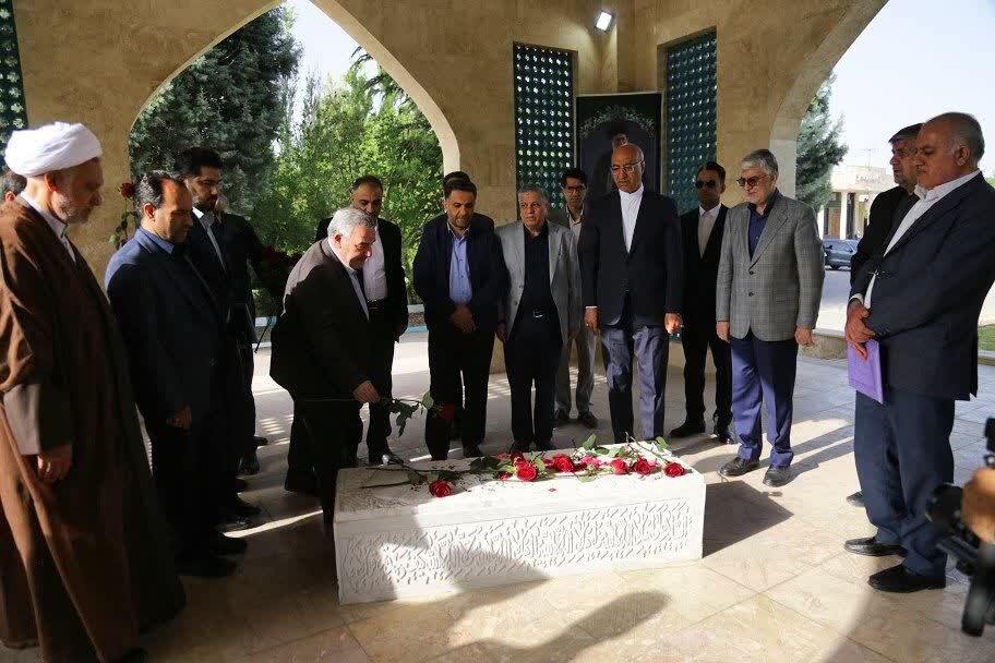 &nbsp;سفر رئیس بنیاد مسکن کشور با هدف تسریع در بازسازی خسارات جنگ و پروژه‌های مسکن استان