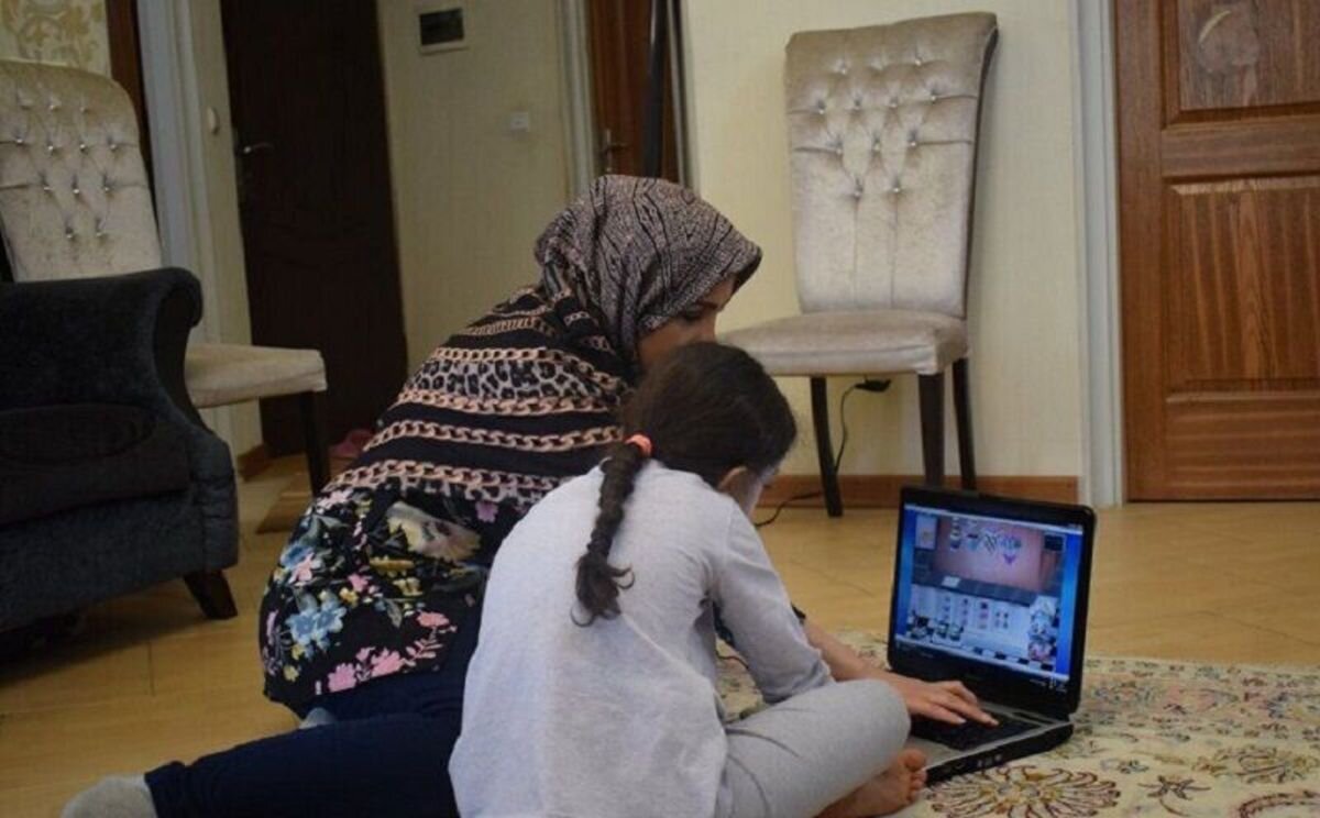 هشدار درباره عادیسازی تعطیلی مدارس؛ ۸۰ درصد آموزش مجازی عملا تعطیل است/ دانشآموز اغلب خواب است/چرا دولت از آموزش غیرحضوری استقبال میکند؟