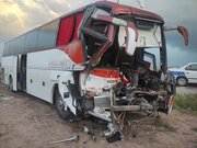 ۱۰مصدوم در حادثه برخورد اتوبوس با تریلی در آزادراه قزوین-زنجان
