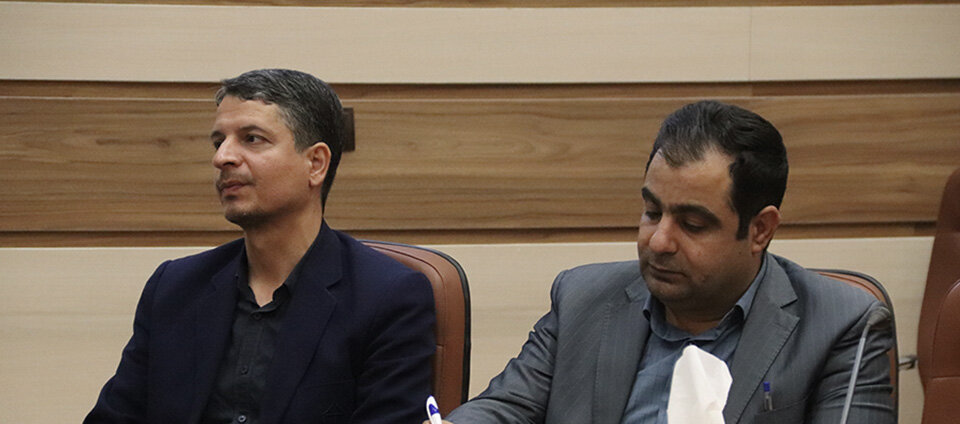 نشست شورای نظارت و ارزیابی سراهای دانشجویی غیردولتی استان یزد نشست شورای نظارت و ارزیابی سراهای دانشجویی غیردولتی استان یزد