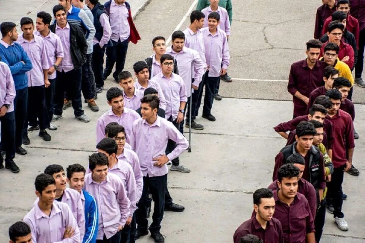 آموزش در ایران ۲۸ سال در انتهای جدول جهانی؛ «مدرسه چهچیزی جز رقابت و حسادت به بچهها داد»/ قبل از شیوع کرونا هم رتبه ۱۲ در خاورمیانه داشتیم