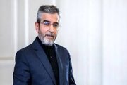 دو قاب عکس معنادار روی میز باقری کنی در یک جلسه دیپلماتیک/ حمله به ناو دنا نه فراموش می‌شود و نه بی‌پاسخ می‌ماند/ جنگ با ایران حمله به جنوب جهان است