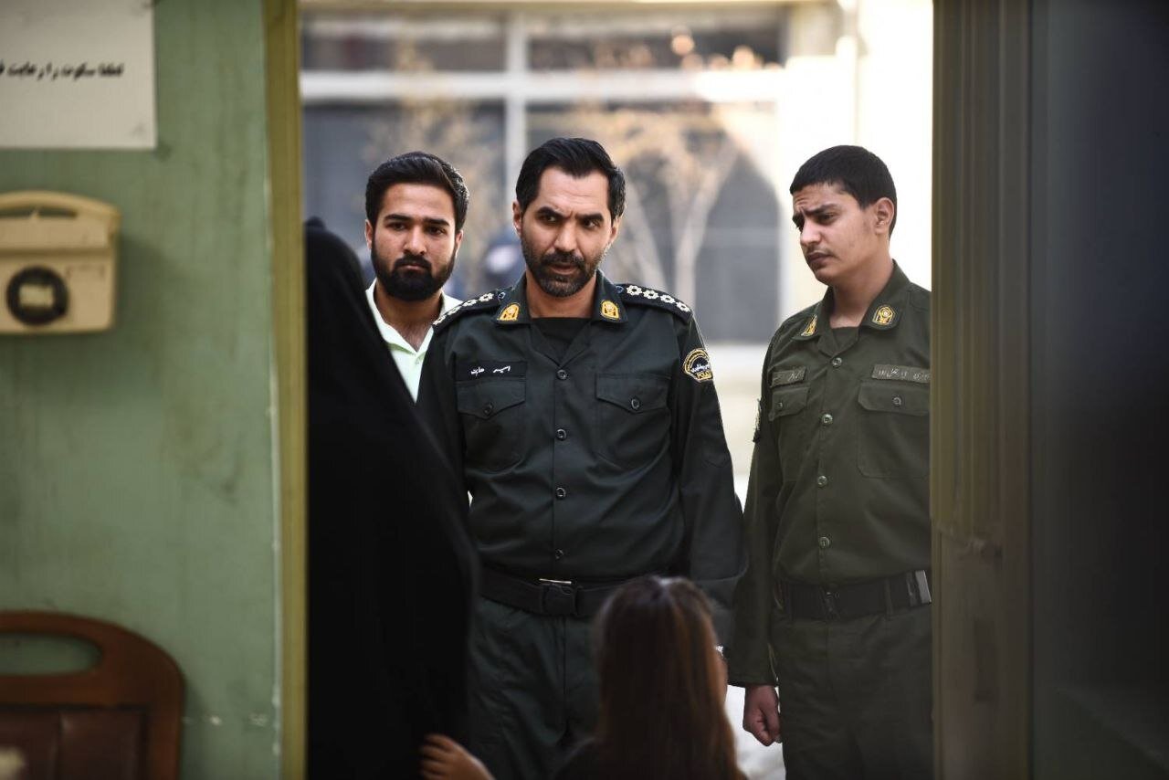 با بیش از ۱۰ میلیون بازدید در تلوبیون؛ «کلانتری ۱۱» پربیننده‌ترین و محبوب‌ترین سریال ایام جنگ شد / تأکید رسانه ملی بر اعتماد به جوانان مستعد