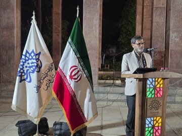 زبان فارسی ممکن است دچار استحاله شود؛ مثل ترکیه که از گذشته خود دور شد زبان فارسی ممکن است دچار استحاله شود؛ مثل ترکیه که از گذشته خود دور شد