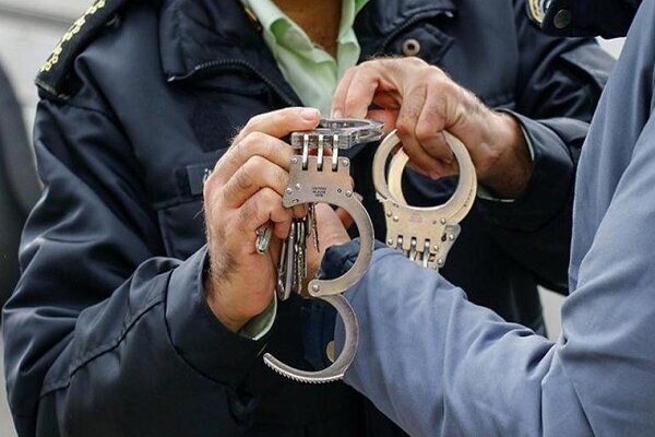 مخالفان زنان در ویدئوهای اینستاگرام توسط نیروی انتظامی دستگیر شدند/ هویت «نوید» که در سال ۶۹ به دنیا آمده، شفافسازی شد/ تصاویر منتشر شد. مخالفان زنان در ویدئوهای اینستاگرام توسط نیروی انتظامی دستگیر شدند/ هویت «نوید» که در سال ۶۹ به دنیا آمده، شفافسازی شد/ تصاویر منتشر شد.