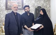 ابلاغ سلام رهبر انقلاب به خانواده سپهبد شهید موسوی توسط فرمانده قرارگاه خاتم