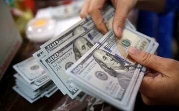 قیمت جدید دلار در بازار آزاد ۲۷ اردیبهشت ۱۴۰۵/ دلار یک گام دیگر عقب رفت