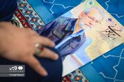 چهره معاون لاریجانی در مراسم یادبود او + عکس