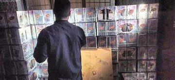 کشف و ضبط حدود ۱۰۰۰ حلب روغن جامد قاچاق در خرم‌آباد