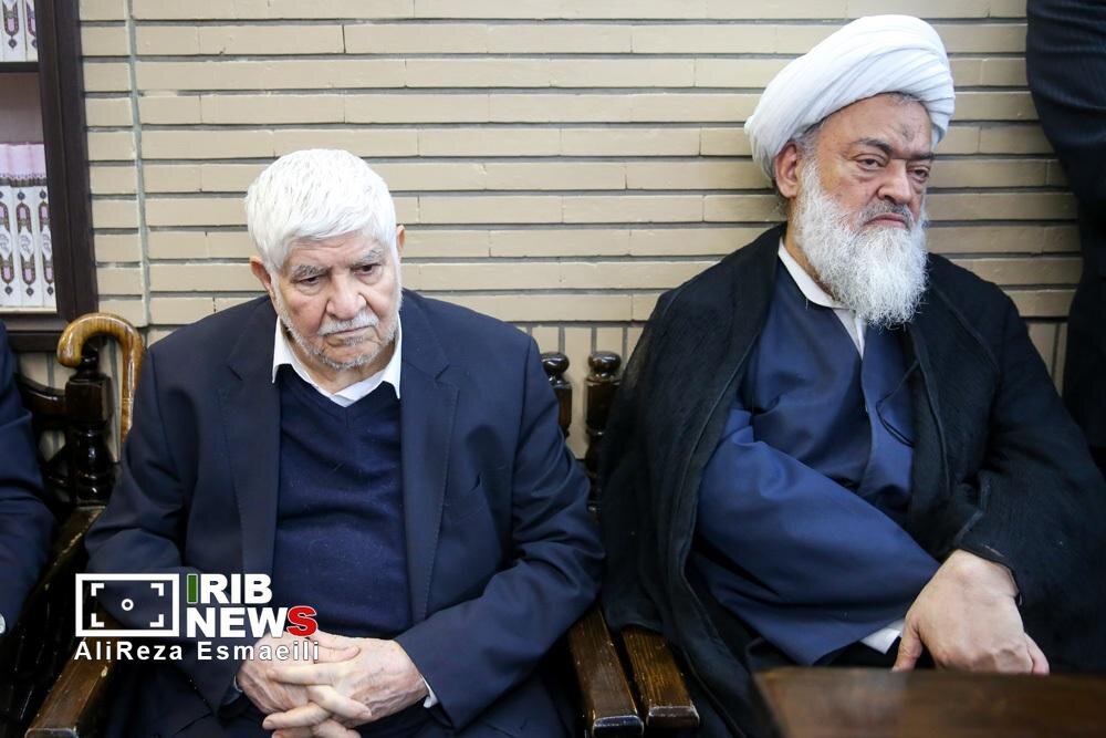 یادبود علی لاریجانی در مسجد بلال/ از حضور وزیر پزشکیان و نخستین رییس صداوسیما تا گردنبند خاص یکی از حاضران + تصاویر