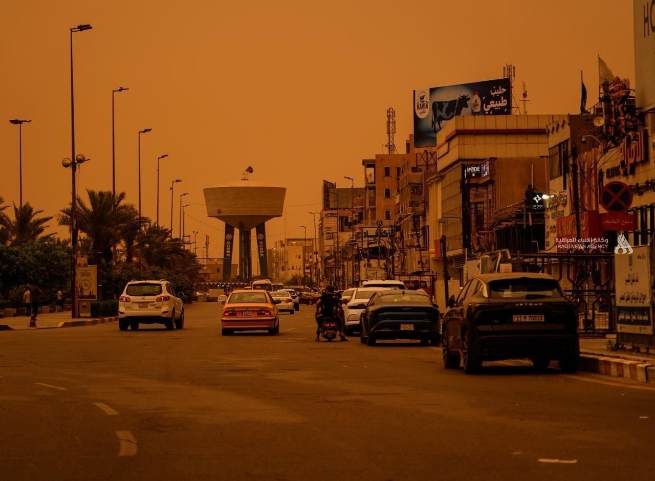 آسمان عراق به رنگ سرخ درآمد