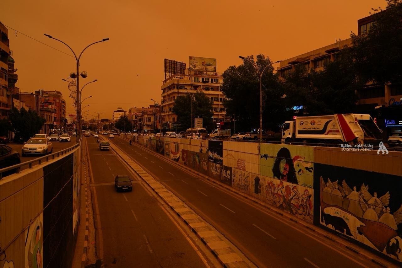 آسمان عراق به رنگ سرخ درآمد