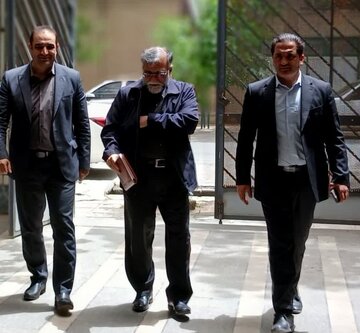 بازدید معاون استاندار لرستان از اداره‌کل غله و خدمات بازرگانی استان