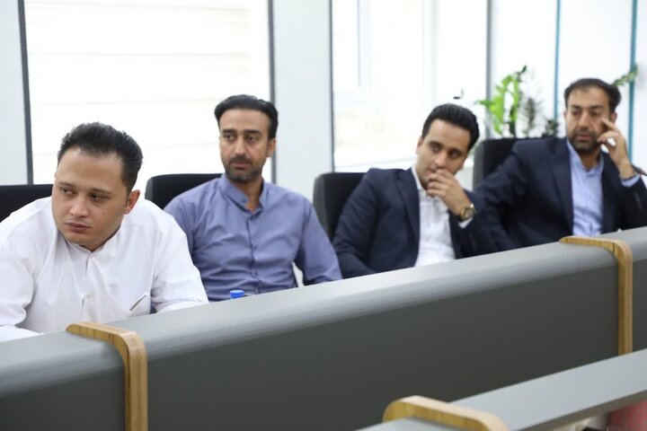 تصاویر / برگزاری آیین گرامیداشت هفته روابط عمومی در استانداری یزد با رونمایی از یک مستند ویژه