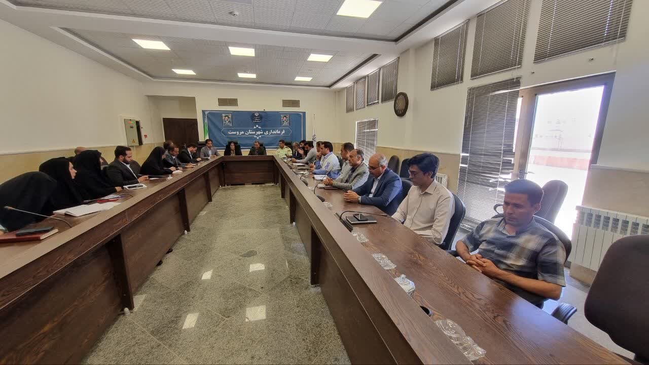 نشست شورای پدافندغیرعامل شهرستان مروست نشست شورای پدافندغیرعامل شهرستان مروست