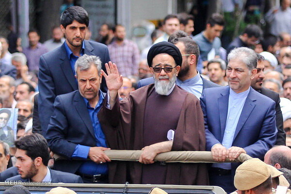 داستان یادداشتی که نقد از امام جمعه تعبیر شد/ واکنش شهید آل هاشم به یادداشت: "نمی گذارد که..."