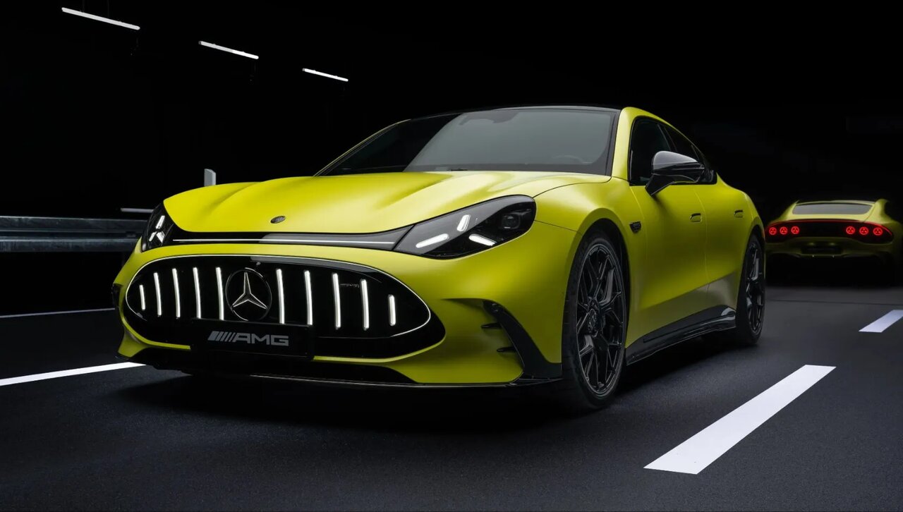 محصول متفاوت مرسدس بنز با بیش از ۱۰۰۰ اسب بخار قدرت / معرفی AMG GT برقی با صدای فیک!