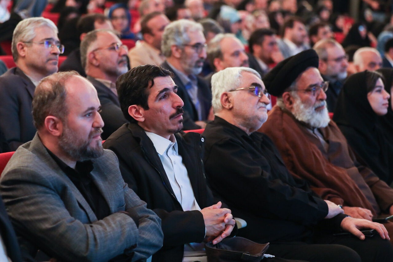 دومین سالگرد بزرگداشت شهید رئیسی؛ از سخنرانی دختر رییسی تا حضور مقداد و میثم نیلی/ انسیه خزعلی هم بود + تصاویر