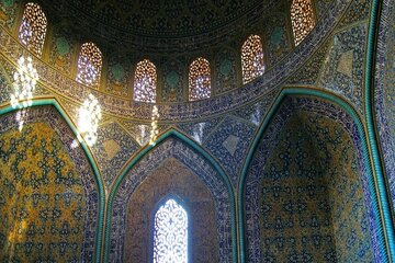 آثار هنری در پرتو علم و دین خلق میشوند آثار هنری در پرتو علم و دین خلق میشوند