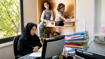 مادران شاغل، نیازمند اجرای کامل «قانون جوانی جمعیت» مادران شاغل، نیازمند اجرای کامل «قانون جوانی جمعیت»