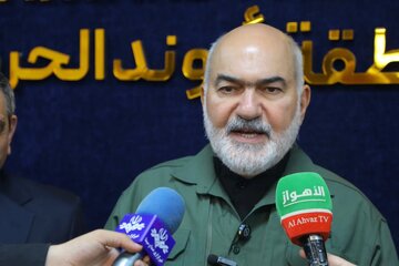 استاندار خوزستان: اصحاب رسانه در "جنگ سوم تحمیلی" جبهه‌ای جداگانه گشودند / نقش رسانه در کنار مردم و نیروهای مسلح کم‌نظیر بود