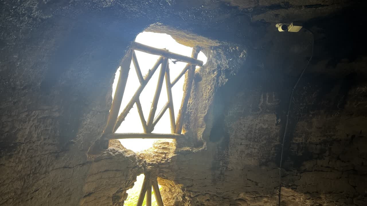 مسئولان پای کار؛ غار کرفتو در راه یونسکو
