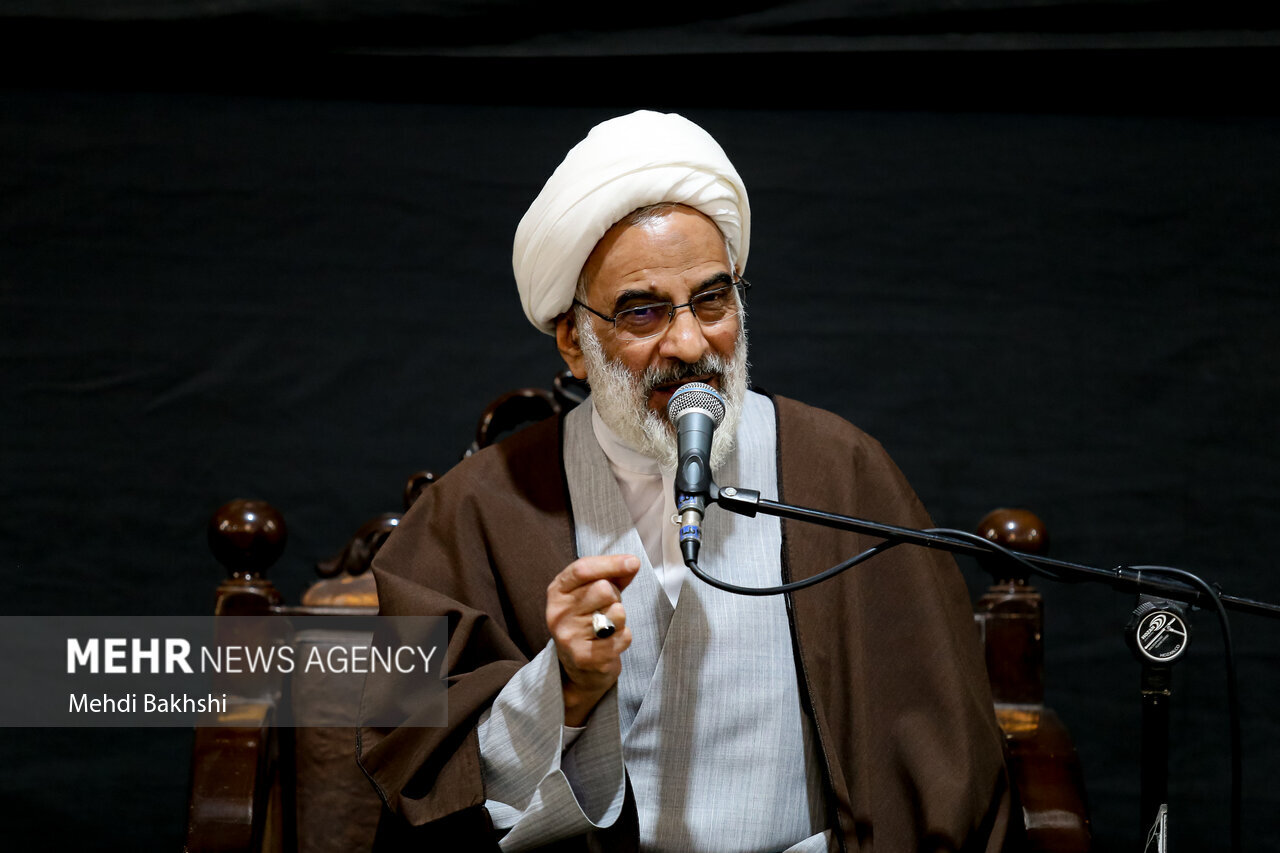 پیام حائز اهمیت نماینده ولیفقیه در سپاه به منتقدان گفتوگوها/ حاجی صادقی: رهبر انقلاب مانعی برای مذاکره از موضع قدرت نمیبینند پیام حائز اهمیت نماینده ولیفقیه در سپاه به منتقدان گفتوگوها/ حاجی صادقی: رهبر انقلاب مانعی برای مذاکره از موضع قدرت نمیبینند