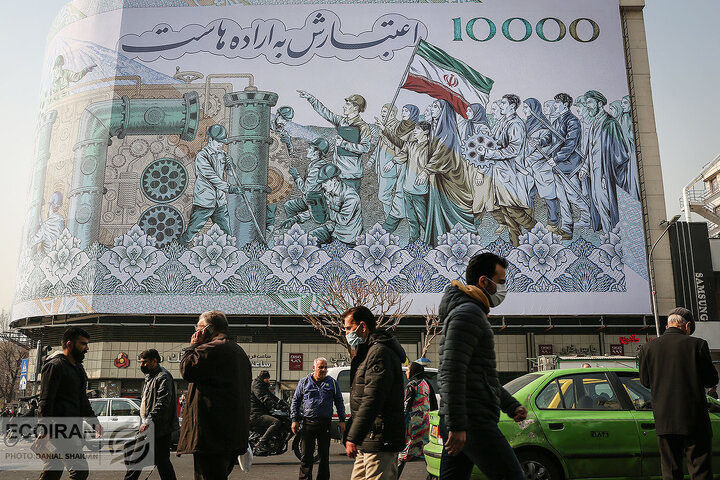 مهم‌ترین متغیرها در افزایش تاب‌آوری ایرانیان / عزتی: کشور نیازمند اصلاحات فوری است / نقش ارتباط گسترده با کشورهای همسایه در عبور از بحران مهم است