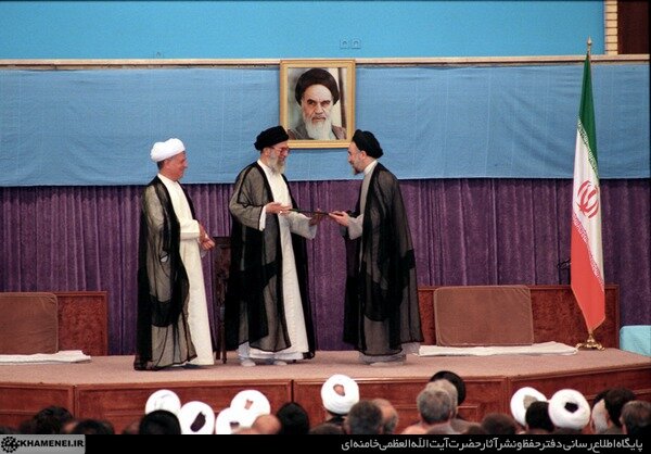واکنش آیت‌الله خامنه‌ای به پیروزی سیدمحمدخاتمی در انتخابت ریاست‌جمهوری