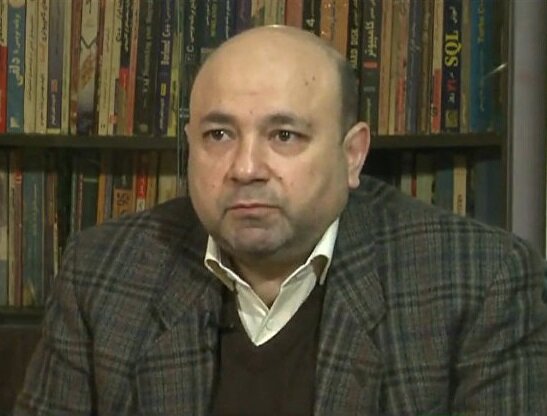 ببینید | عماد آبشناس تحلیلگر مسائل سیاسی: اورانیوم غنی‌سازی‌شده برای ایران حیثیتی بود؛ حالا موجودیتی شده است