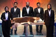 «گاوداری» و پستویی برای دفن پدر/ برای زنده ماندن تئاتر تلاش می‌کنیم