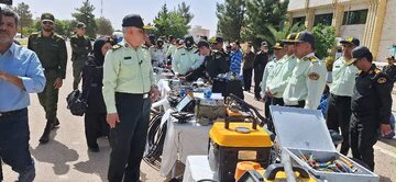 کشف ۳۸۰ کیلو تریاک از خودرو حامل بار ماهی در فارس